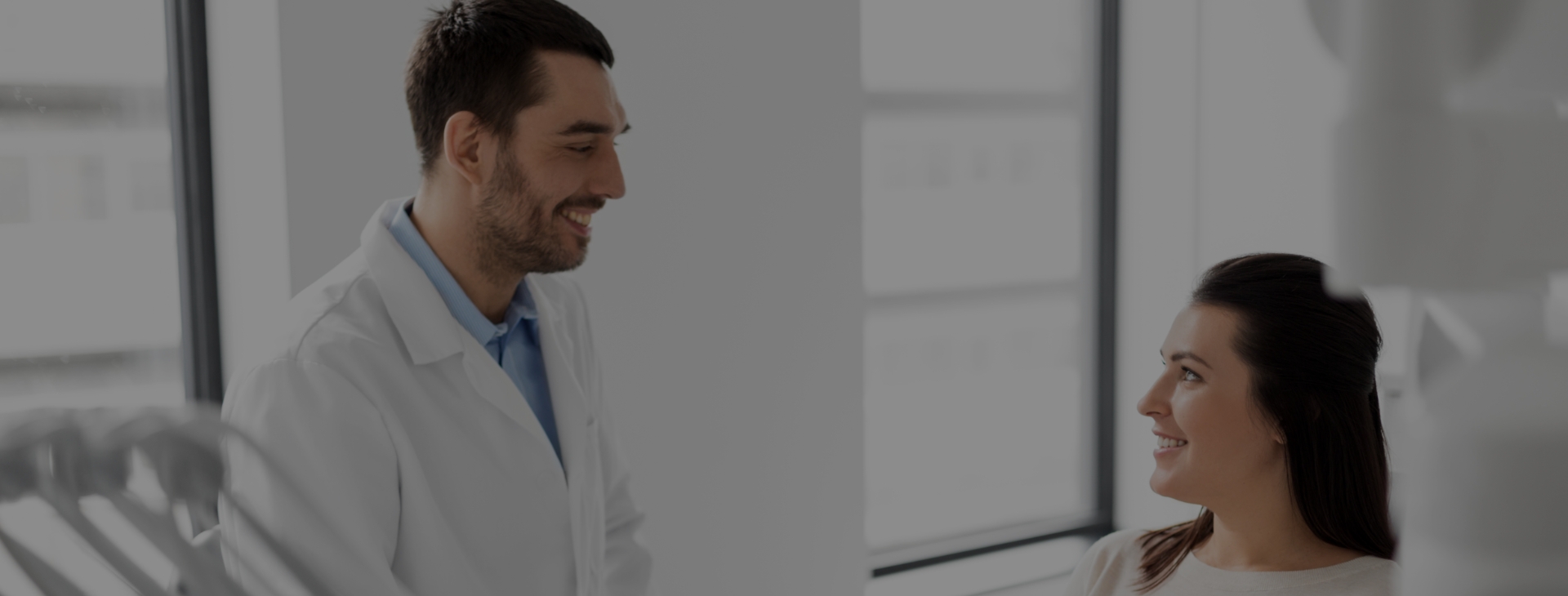 La visite de routine, permettant autant de prévenir les problèmes buccodentaires que de les prendre en charge rapidement. La visite de routine, permettant autant de prévenir les problèmes buccodentaires que de les prendre en charge rapidement.